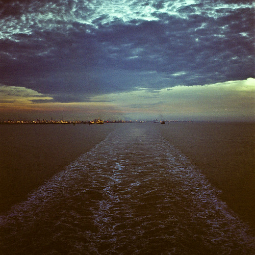 sunset sea cloud film ferry mediumformat twilight hasselblad northsea hull kodak400uc humberestuary prideofbruges