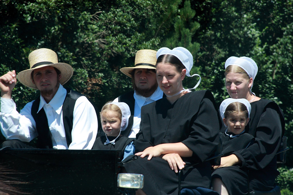 Amish Family.
