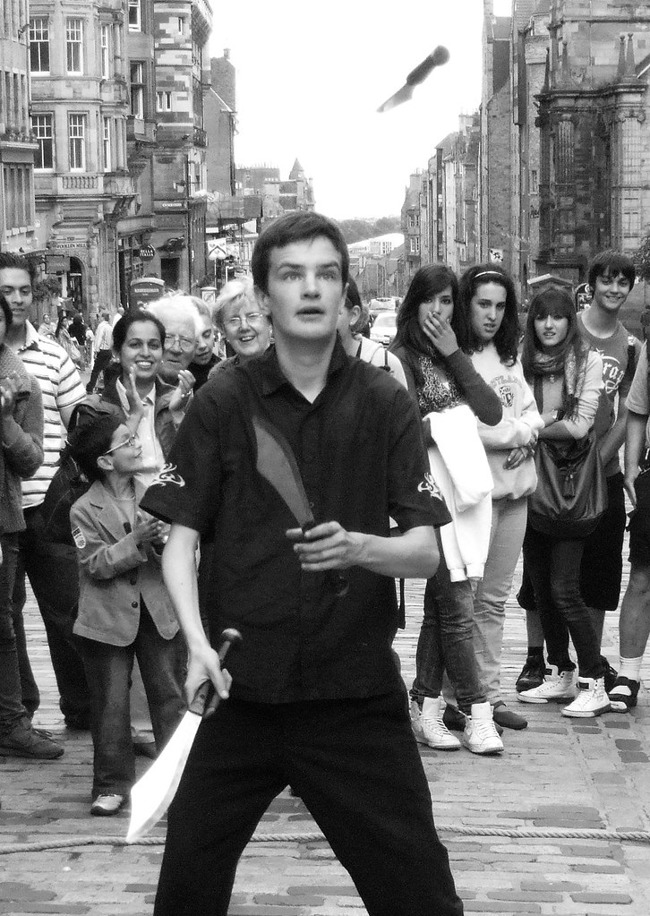 knife juggler on the mile 07