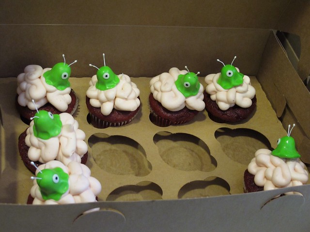 Brain slug cupcakes (Futurama)