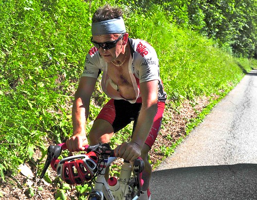 Buzz riding killer climbs on empty.... respect.... by iBike pics ( Graeme Warren)