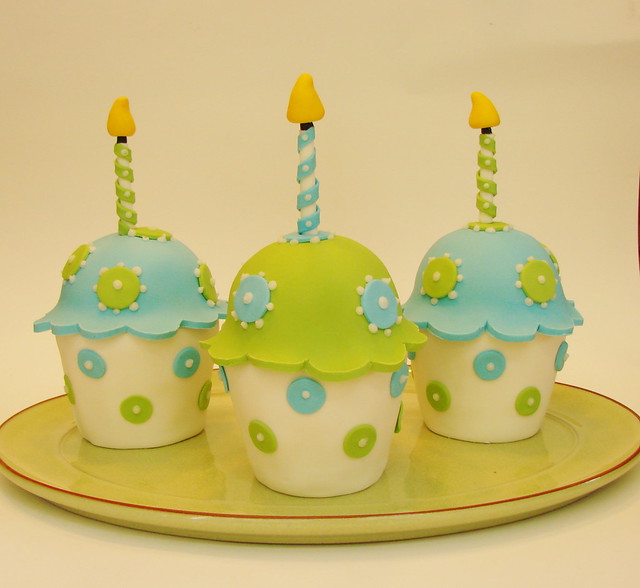Cupcake Cakelets