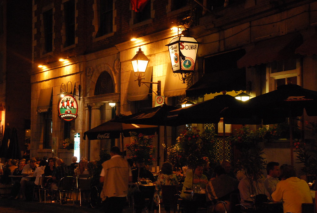 Evening meal along the street | Old Montreal (Vieux-Montréal… | Flickr