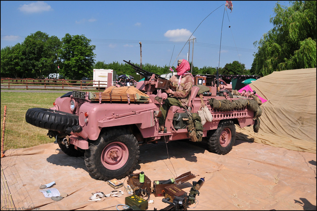 Wartime In The Vale 2010 - Land Rover Series 2 Sas 'Pink P… | Flickr