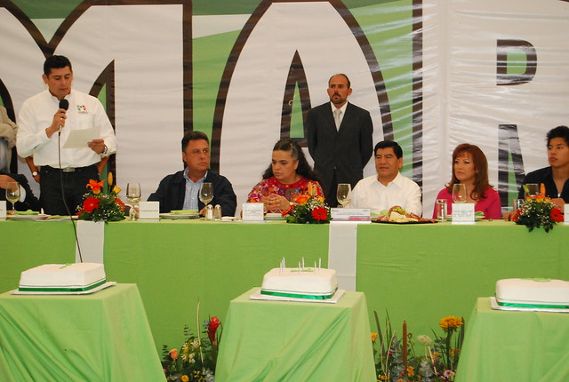 Cumpleaños del gobernador Mario Marin, 10-07-09.