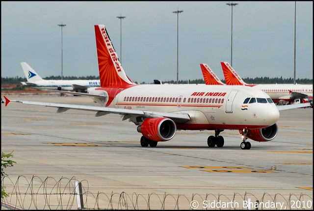 Air India Airbus A319 taxing on the ramp