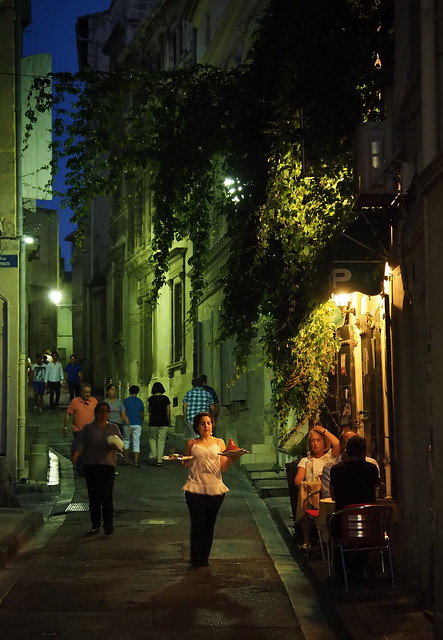 Arles by night:  P6300282a