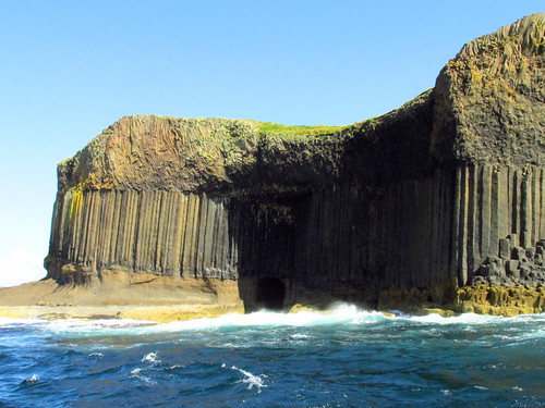 195 Approaching Staffa | by DASc0tt