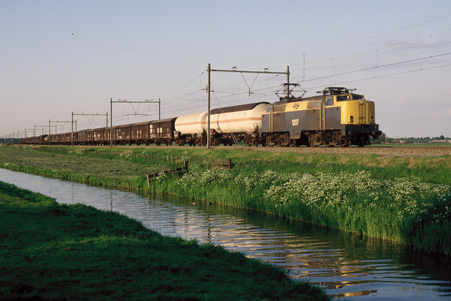NS 1207 bij Nieuwerkerk aan den IJssel, 1993.