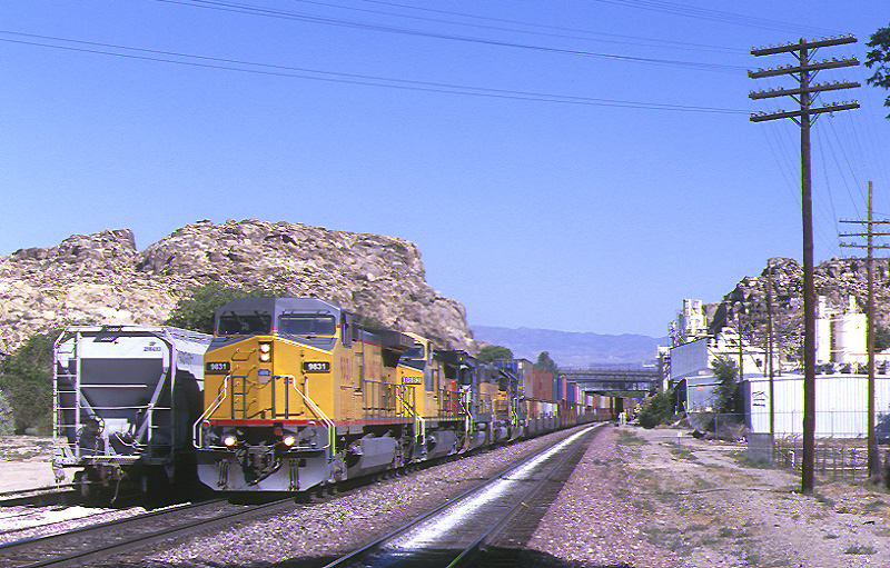 UP 9831 @ Victorville