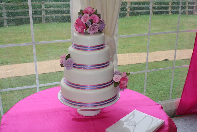 rose wedding cake 04