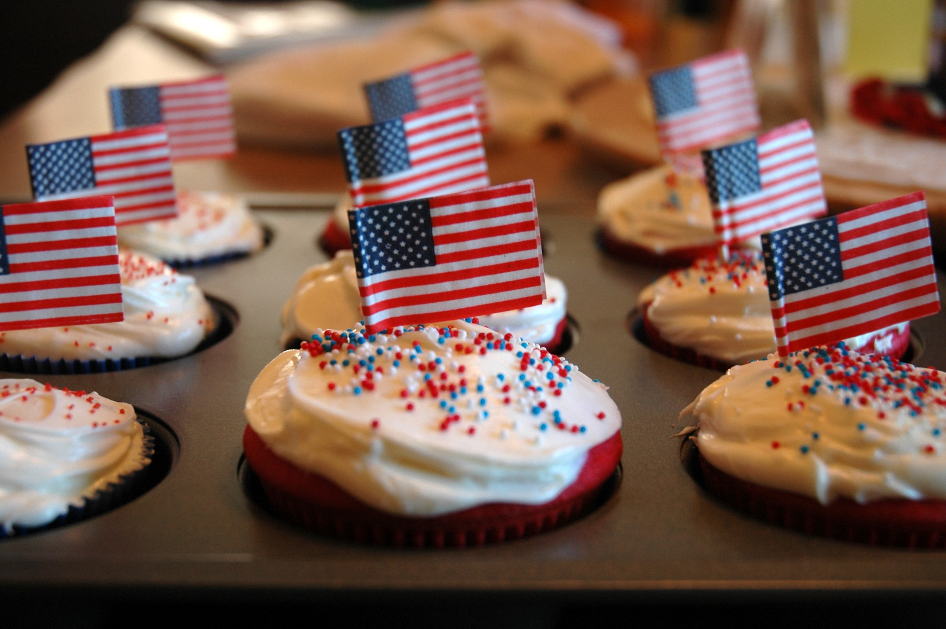 patriotic cupcakes | Sweet 4th Of July Cupcakes You Can Whip Up For You And Your Kids | 4th of july cupcake ideas