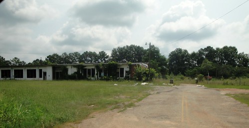 school abandoned georgia gia upsoncounty segregated yatesville cunninghamjuniorhigh