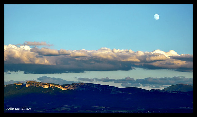 marsanne coucher de soleil sur la montagne du couspeau