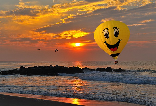 Sunrise and Balloon- Yay landing on the beach! :)