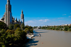 El Ebro desde el Puente de Piedra