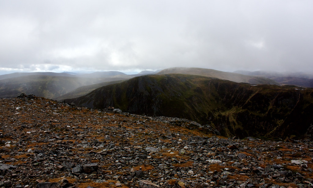 Carn nan Sac from The Cairnwell