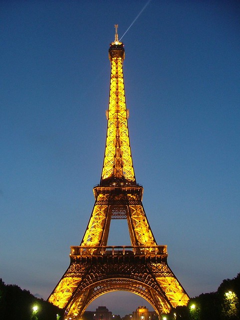 Paris: Eiffel Tower at Dusk
