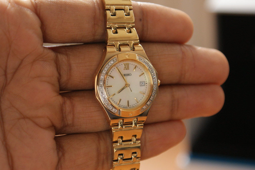 Seiko Ladies Diamonds Gold Plated Quartz Bracelet Watch SX… | Flickr