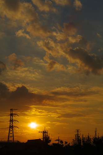 sunset orange cloud japan pylon saitama 雲 utilitypole 電線 electricpole electricwire 夕焼け オレンジ 埼玉 鉄塔 k7 電柱 smcpentaxm50mmf17 tsurugashima 鶴ヶ島