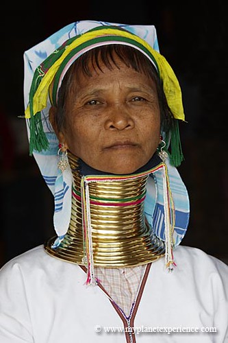 Myanmar experience : Padaung woman