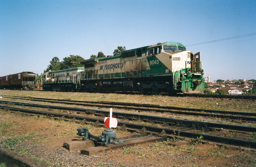 2128 Dash-9 #9043 +9118 em Rio Preto Paulista SP | 2128 FERR… | Flickr