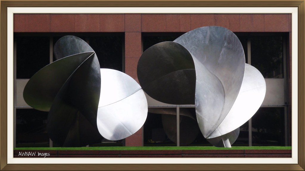 London sculptures unusual sculptures London Nasaw views Flickr