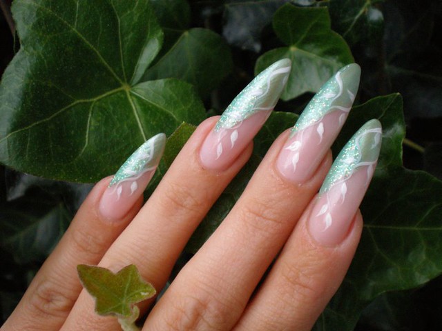 Frenchnails  nail art gruen