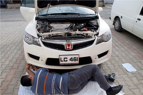 Backyard Special Intake System Installation to FD2 Civic Type-R | by Ergec