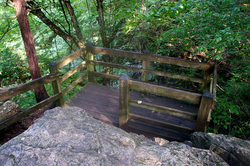 hiking trails walkway porch perch stateparks rockbridgestatepark afsdxvrzoomnikkor18200mmf3556gifed