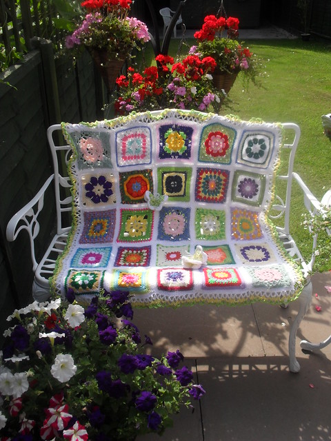 Lots of colour on this Blanket.......>