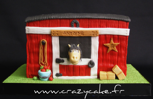 Stable cake and horse