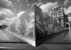 Pyramide du Louvre 3D par Franck Vervial