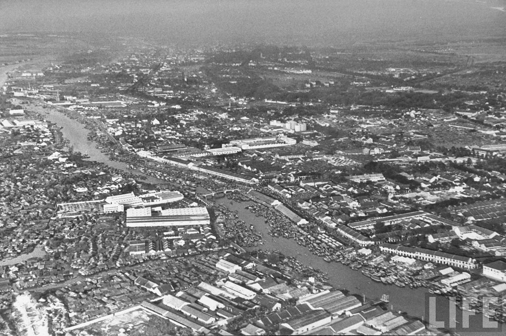 A river coasting in Saigon from a bird's eye view. March 1950