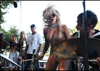 screen-capture-39 | by TheGagaSecret