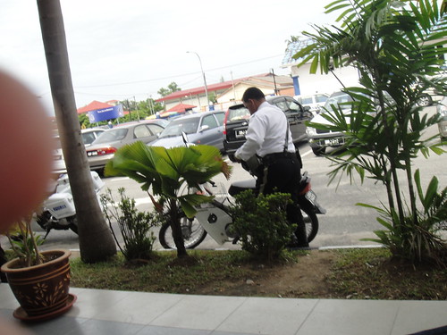 file a 099 | by like polis trafik