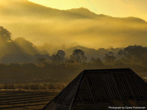 Good morning, Pai in the mist, Thailand             แสงสีทอง by Opass Putcharoen