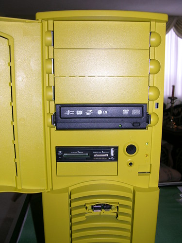 Front of a completed case | by BinaryTaskforce