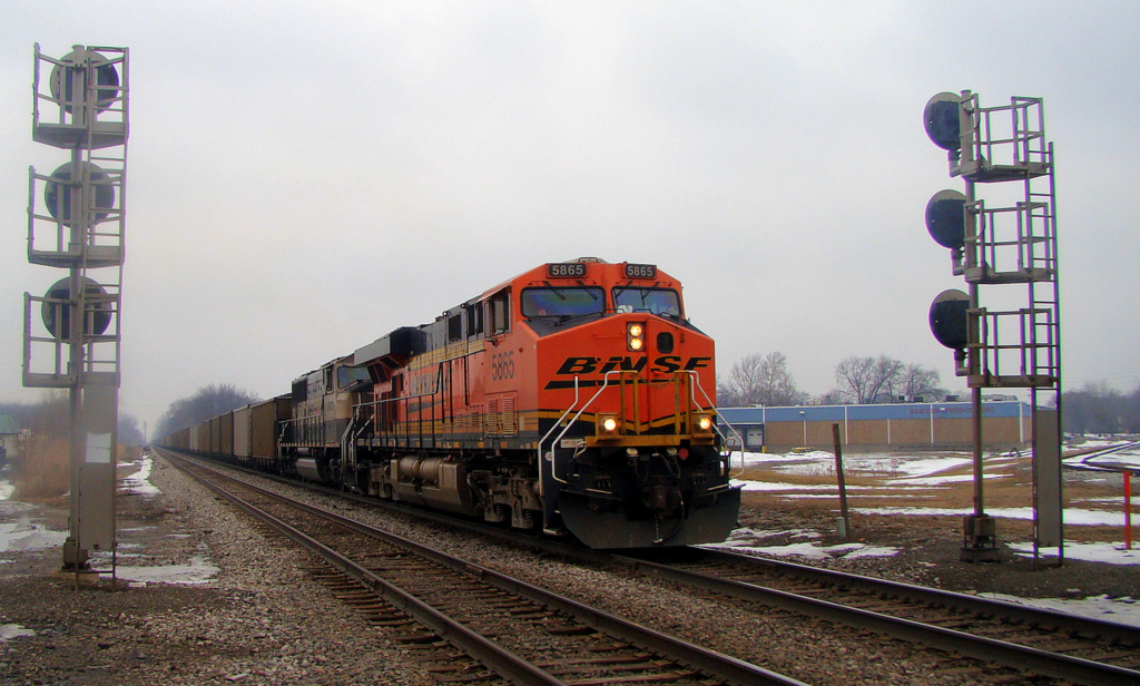 BNSF By The GTW G's | One of few trackage rights trains on t… | Flickr