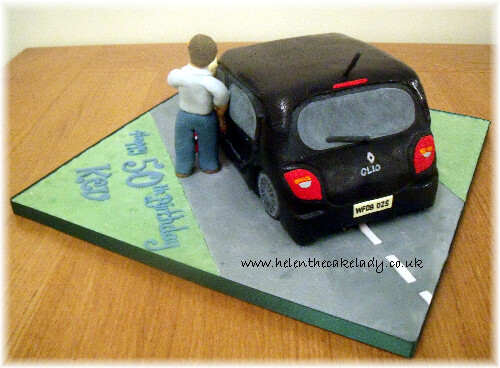 Renualt Clio novelty car cake (2)
