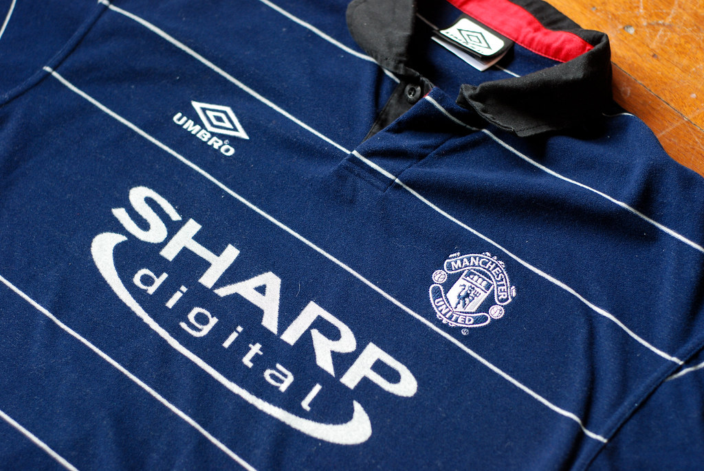 Manchester United 1999-2000 Away Kit | Just got this for my … | Flickr