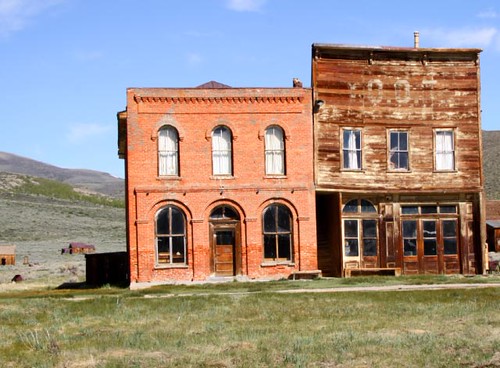 old abandoned buildings in Bodie State Park | by Mysophie08