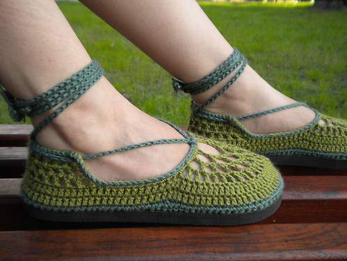 The Mother Nature - Sweet Apple Green Crochet Shoes with G… | Flickr