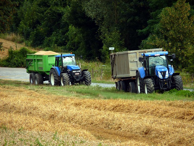 New Holland tractors waiting.......