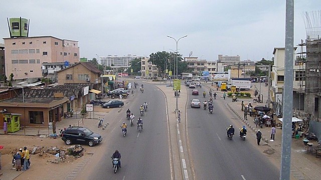 Carrefour Cadjehoun, Cotonou