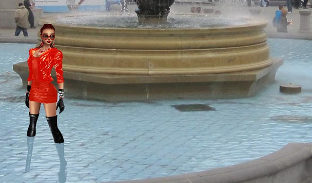 Trafalgar Square Fountain in Red Latex