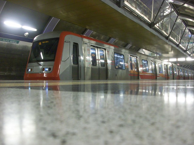 Estación Cristóbal Colón (L4)