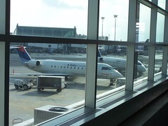 Thu, 01/26/2006 - 11:23am - planefromBOS.jpg