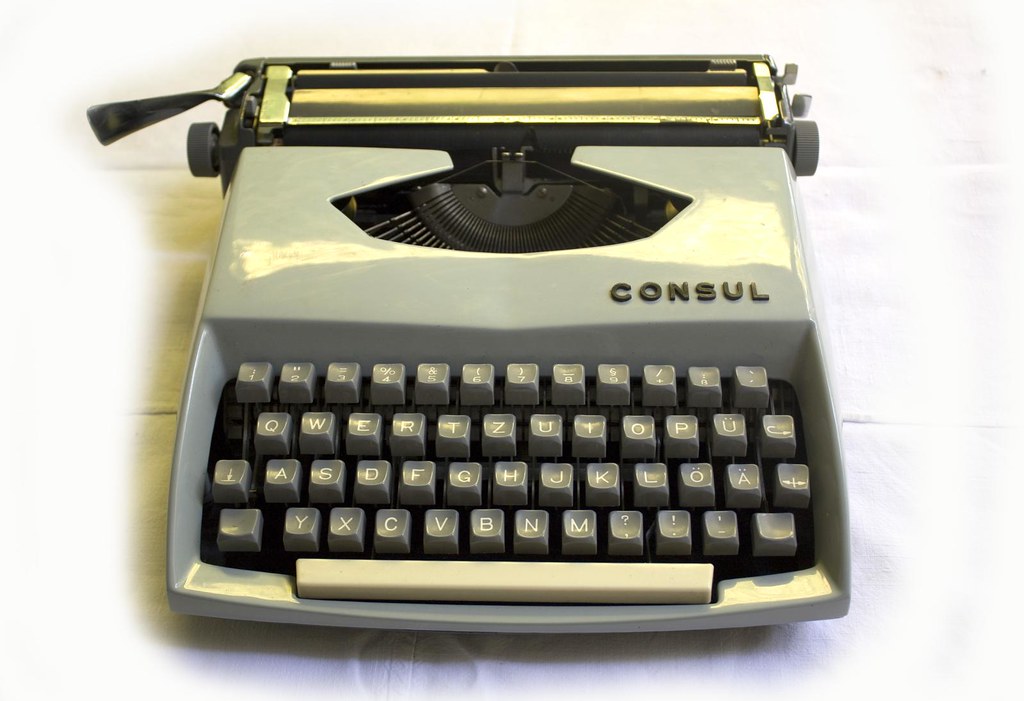 Consul 231.2 portable typewriter, made 