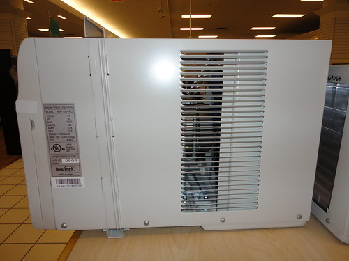 10,000BTU BeauMark Window air conditioner | by fedders4